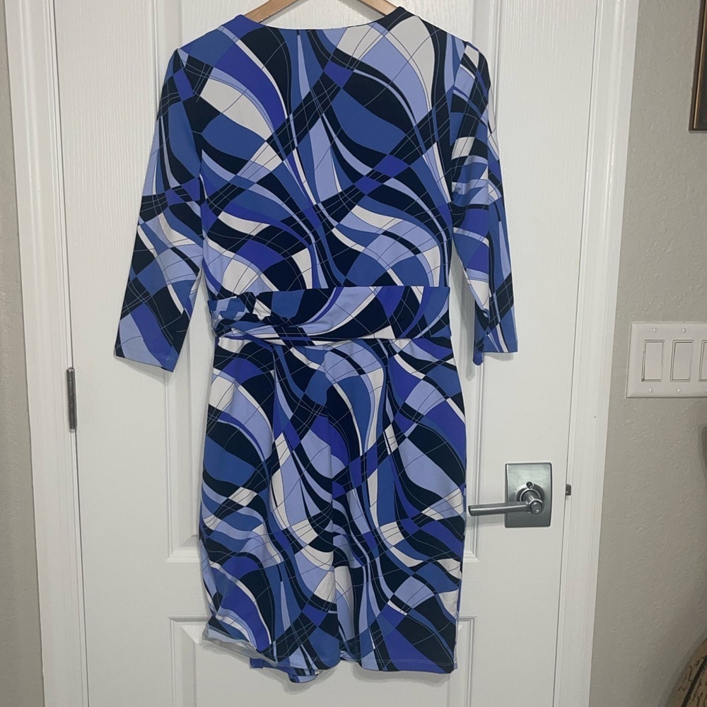 J. McLaughlin Blue Wave Print Long Sleeve Wrap Dress - Picture 6 of 8